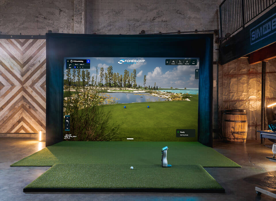 home-golf-simulator-foresightsports-foresight