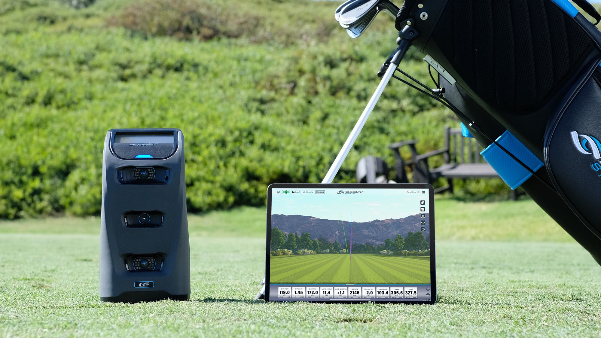 home-golf-simulator-foresightsports-foresight